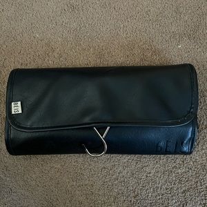 Beis hanging jewelry case